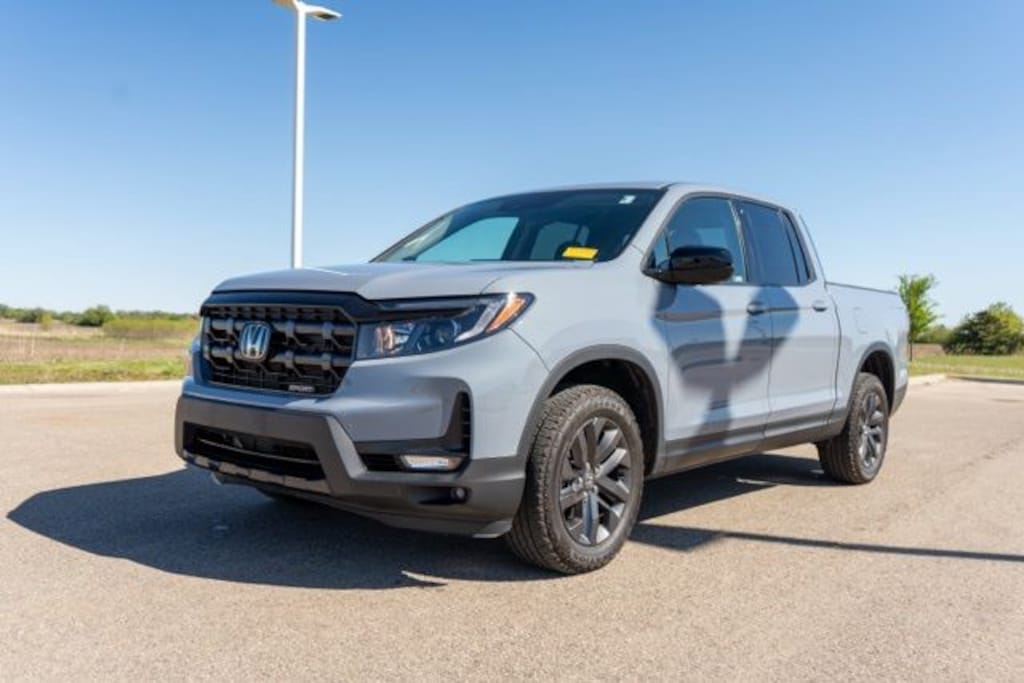 Used 2025 Honda Ridgeline Sport Truck Crew Cab
