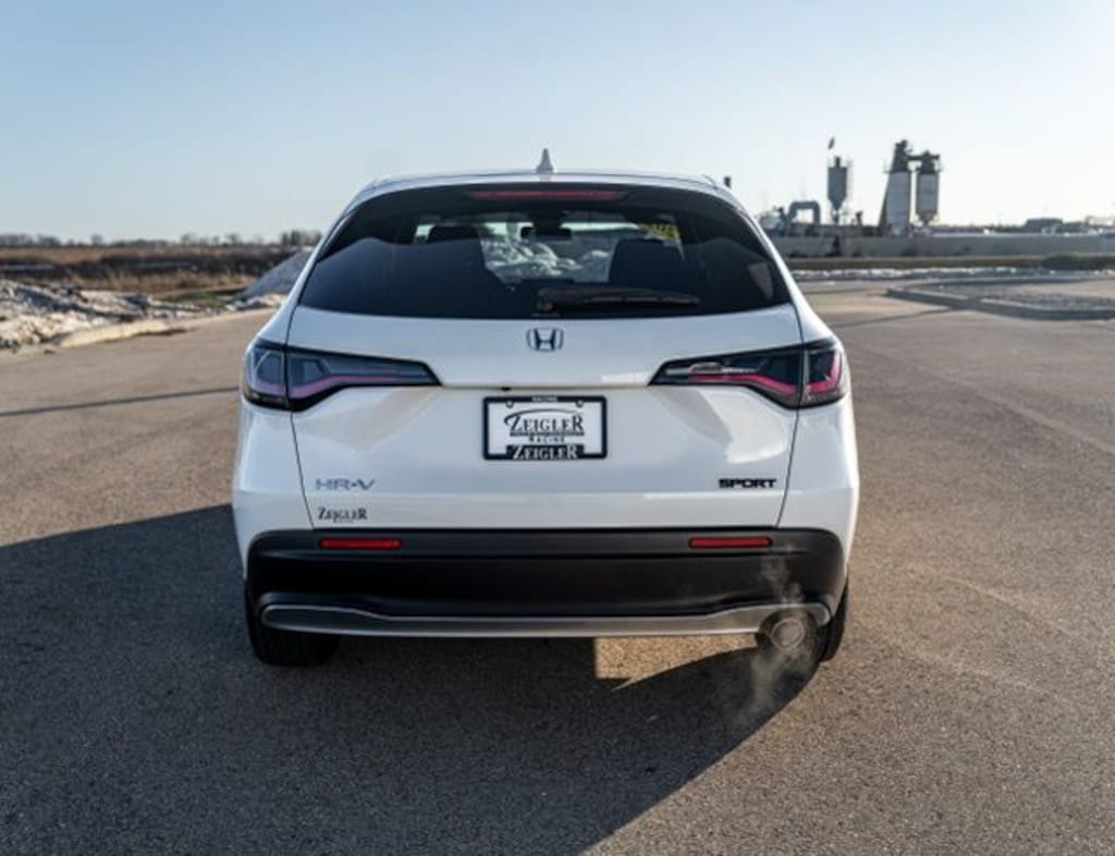 Used 2024 Honda HR-V Sport w/BSI SUV