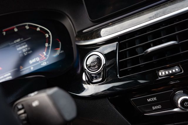 2023 BMW M550I - Image 23