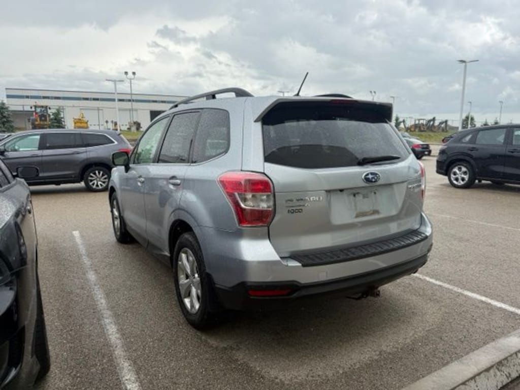 Used 2015 Subaru Forester 2.5i Limited (CVT) SUV