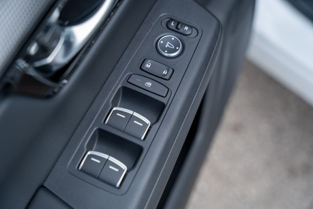 2025 Honda CR-V Sport Touring - Photo 21
