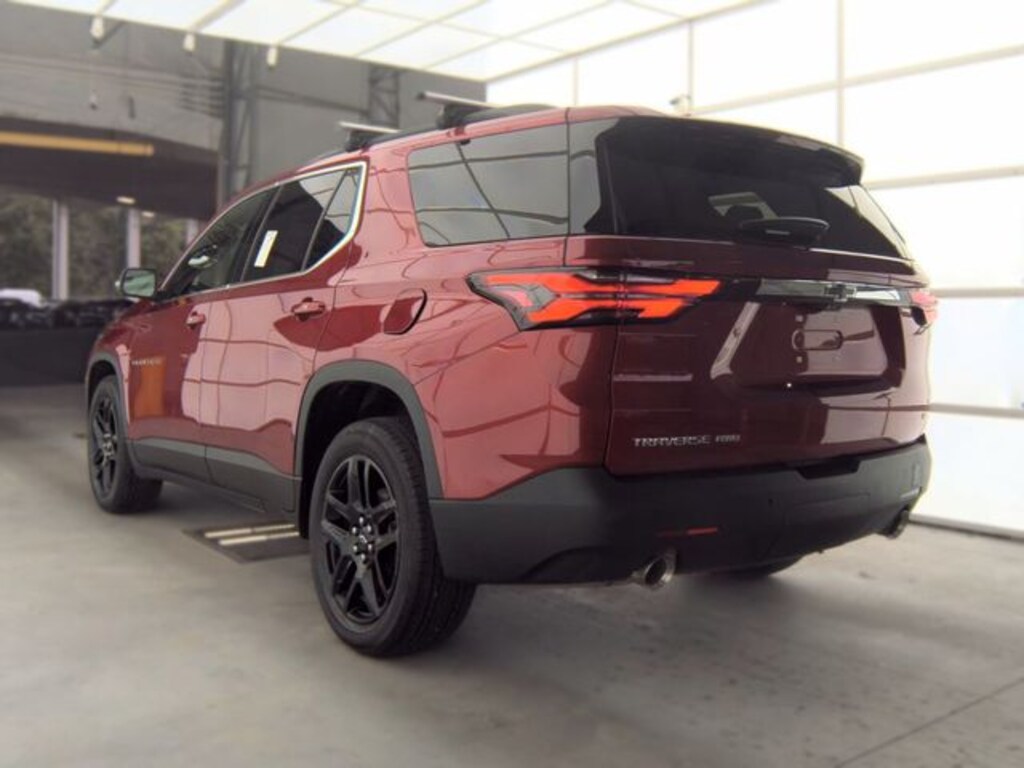 Used 2022 Chevrolet Traverse LT Leather SUV