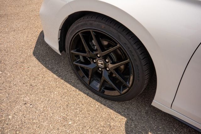 2026 Honda Civic Hatchback Sport - Photo 13