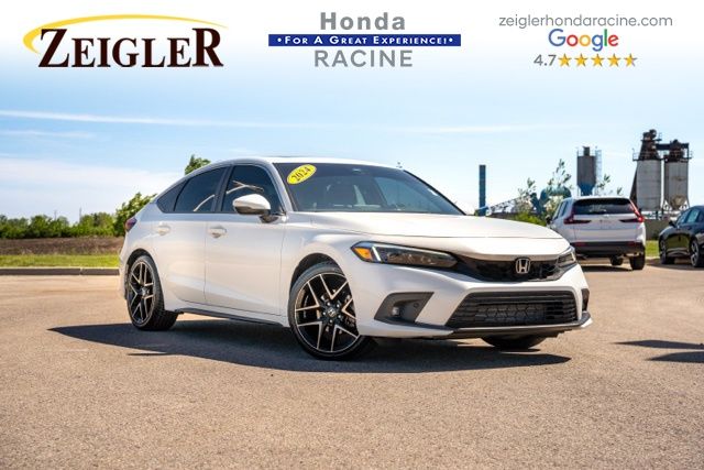 2024 Honda Civic Sport Touring Manual's photo