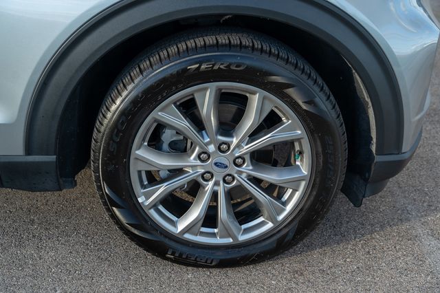 2023 Ford Explorer XLT - Photo 11