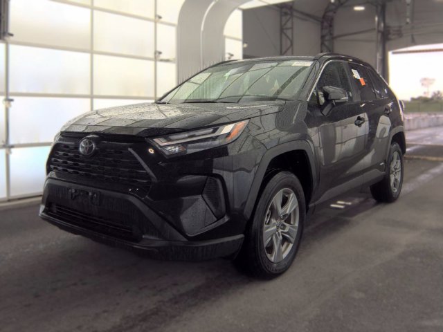 Used 2025 Toyota RAV4 Hybrid XLE SUV