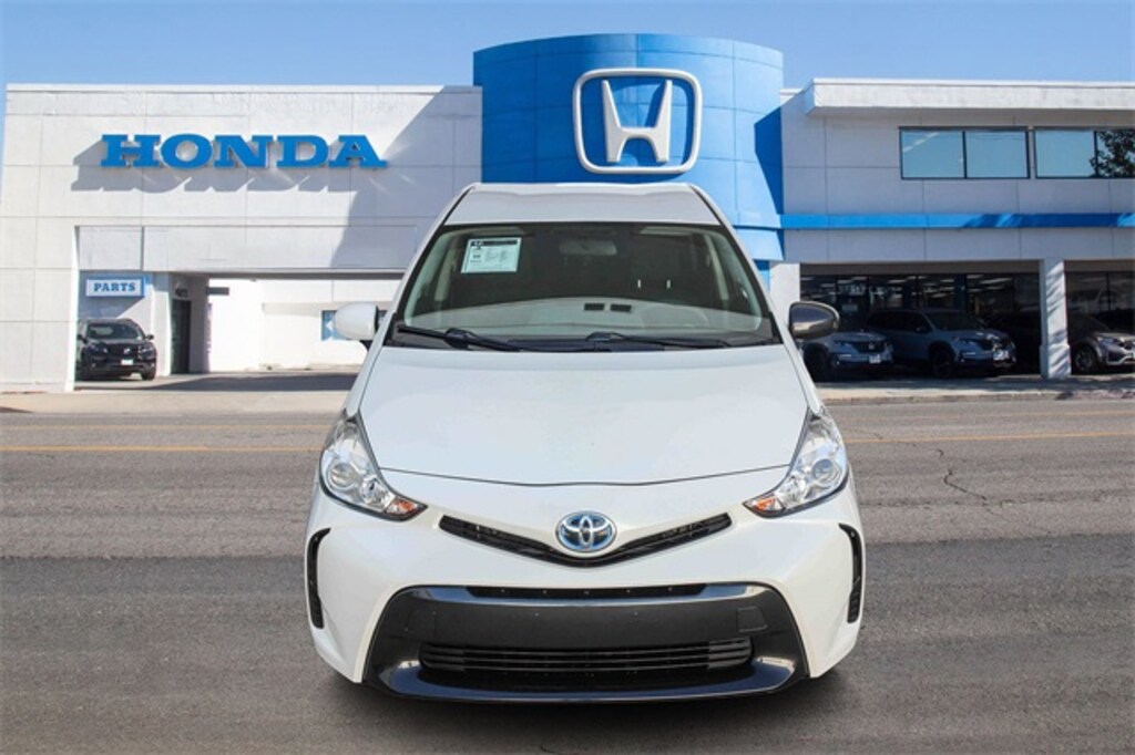 Used 2017 Toyota Prius v 5-Door Five Wagon