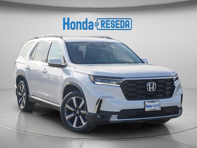2025 Honda Pilot Elite AWD's photo