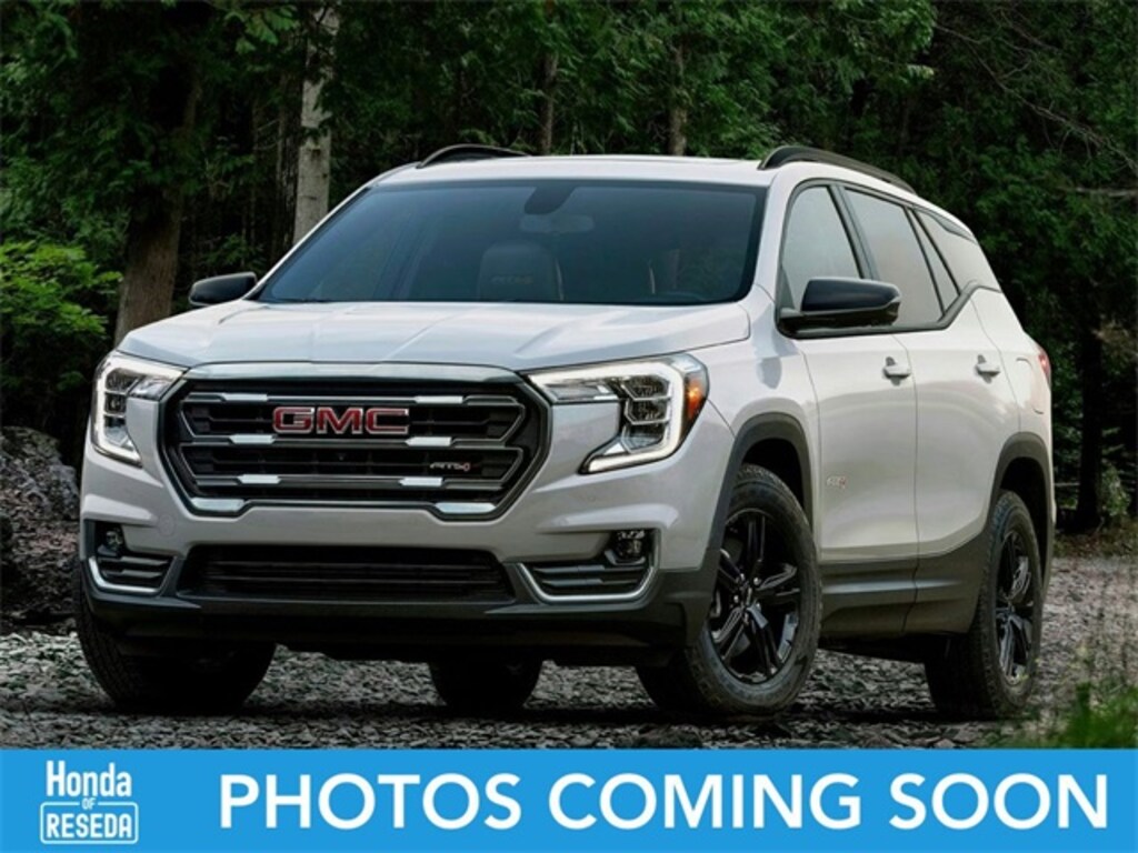 Used 2024 GMC Terrain SLE SUV