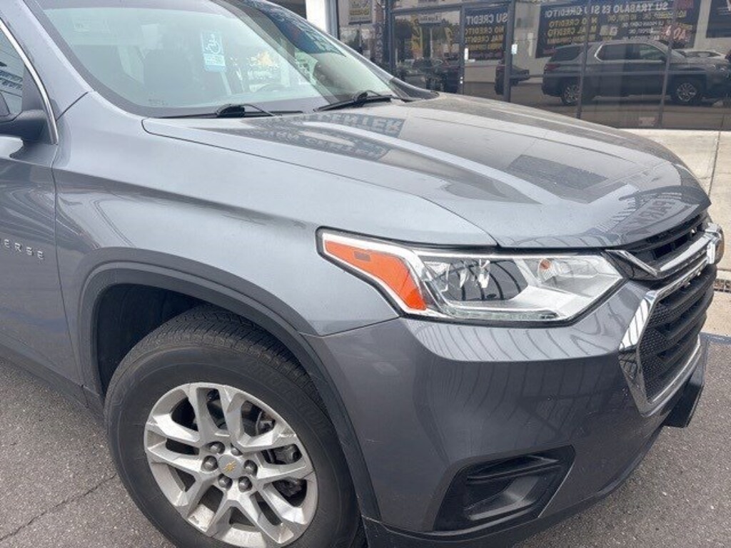 Used 2021 Chevrolet Traverse LS w/1LS SUV