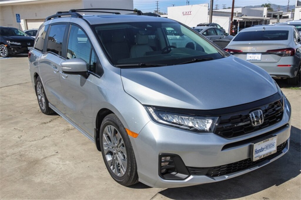 New 2026 Honda Odyssey Touring Minivan/Van