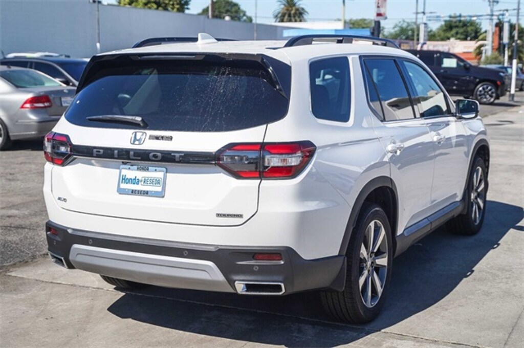 New 2025 Honda Pilot Touring SUV