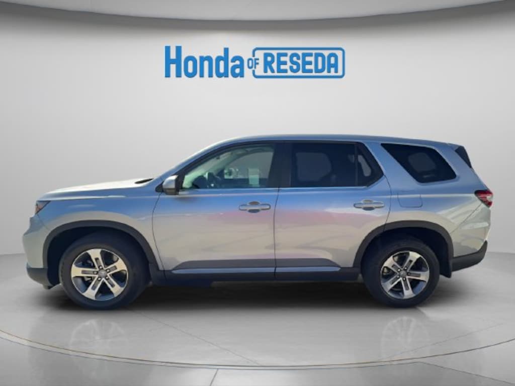 Used 2023 Honda Pilot EX-L 8 Passenger SUV