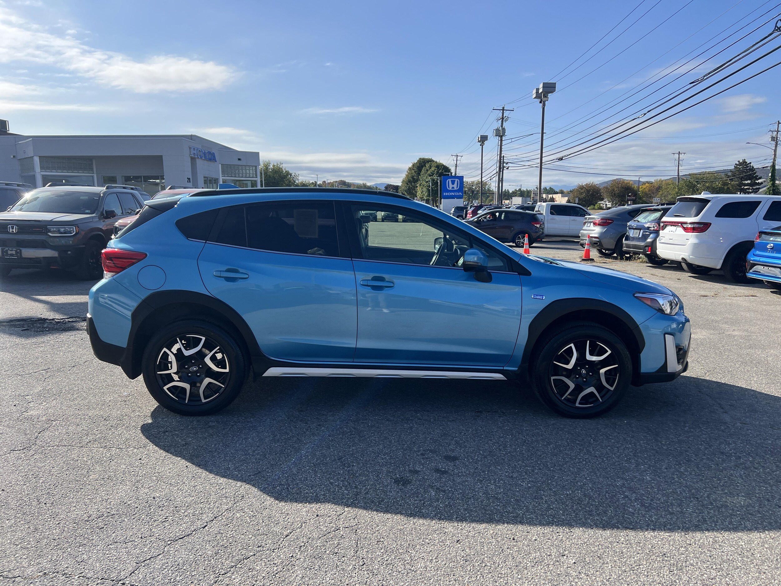 2023 Subaru Crosstrek Hybrid photo 3
