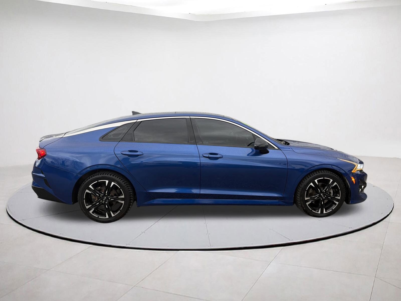 2021 Kia K5 GT-Line photo 2