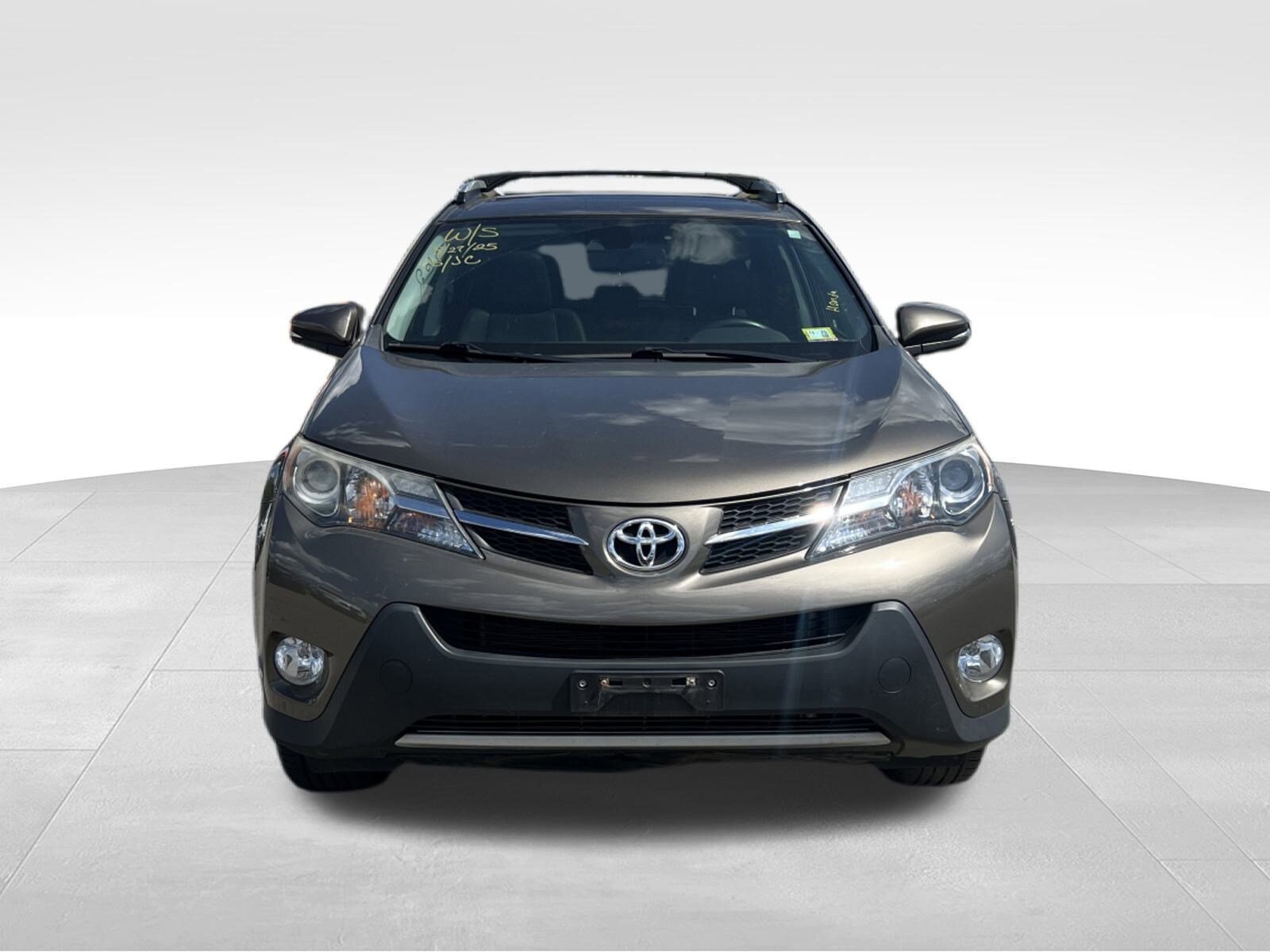2014 Toyota RAV4 Limited photo 2
