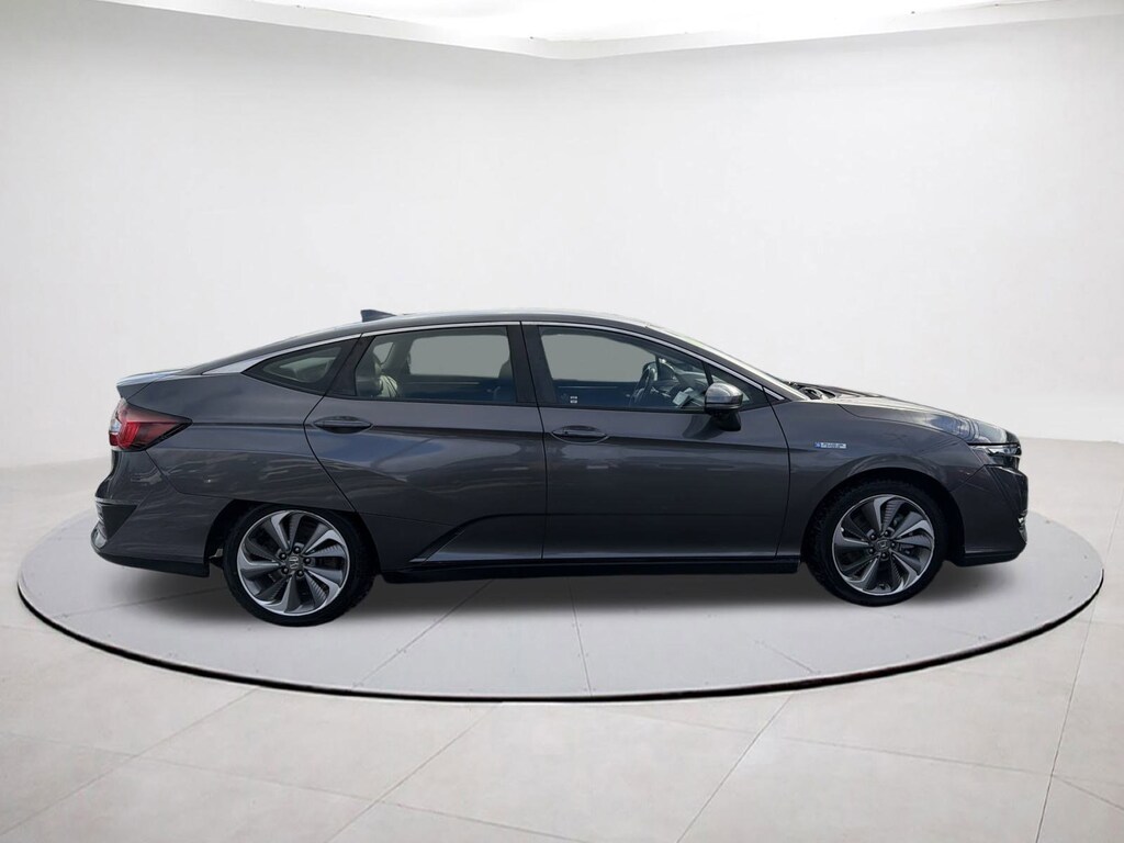 Used 2018 Honda Clarity Plug-In Hybrid Touring Sedan