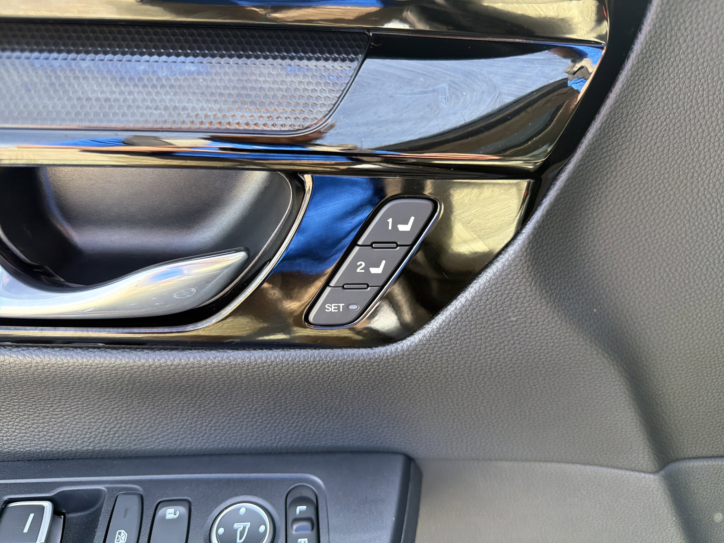 2026 Honda CR-V EX-L - Photo 17