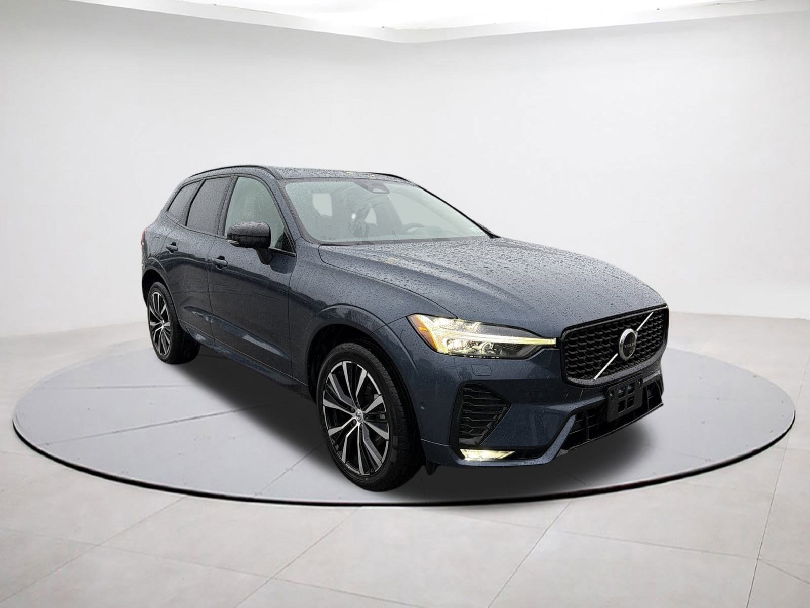 2025 Volvo XC60 B5 AWD Plus 