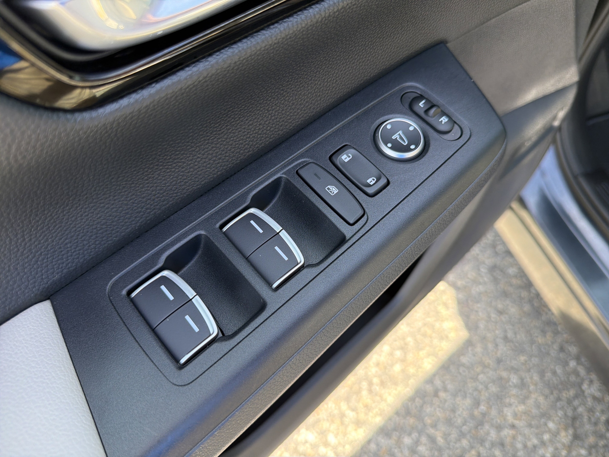 2026 Honda CR-V EX-L - Photo 16