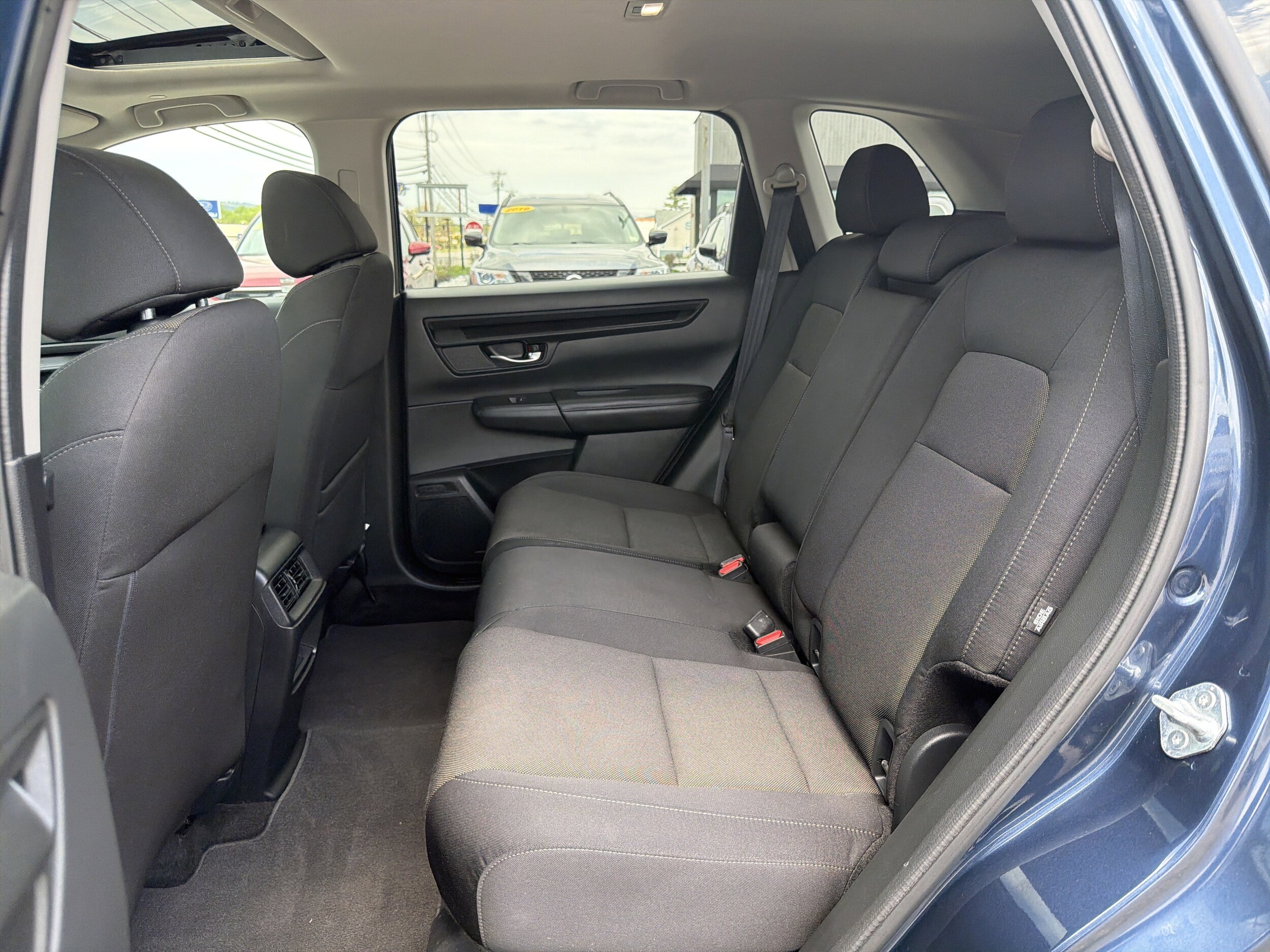 2025 Honda CR-V EX - Photo 37