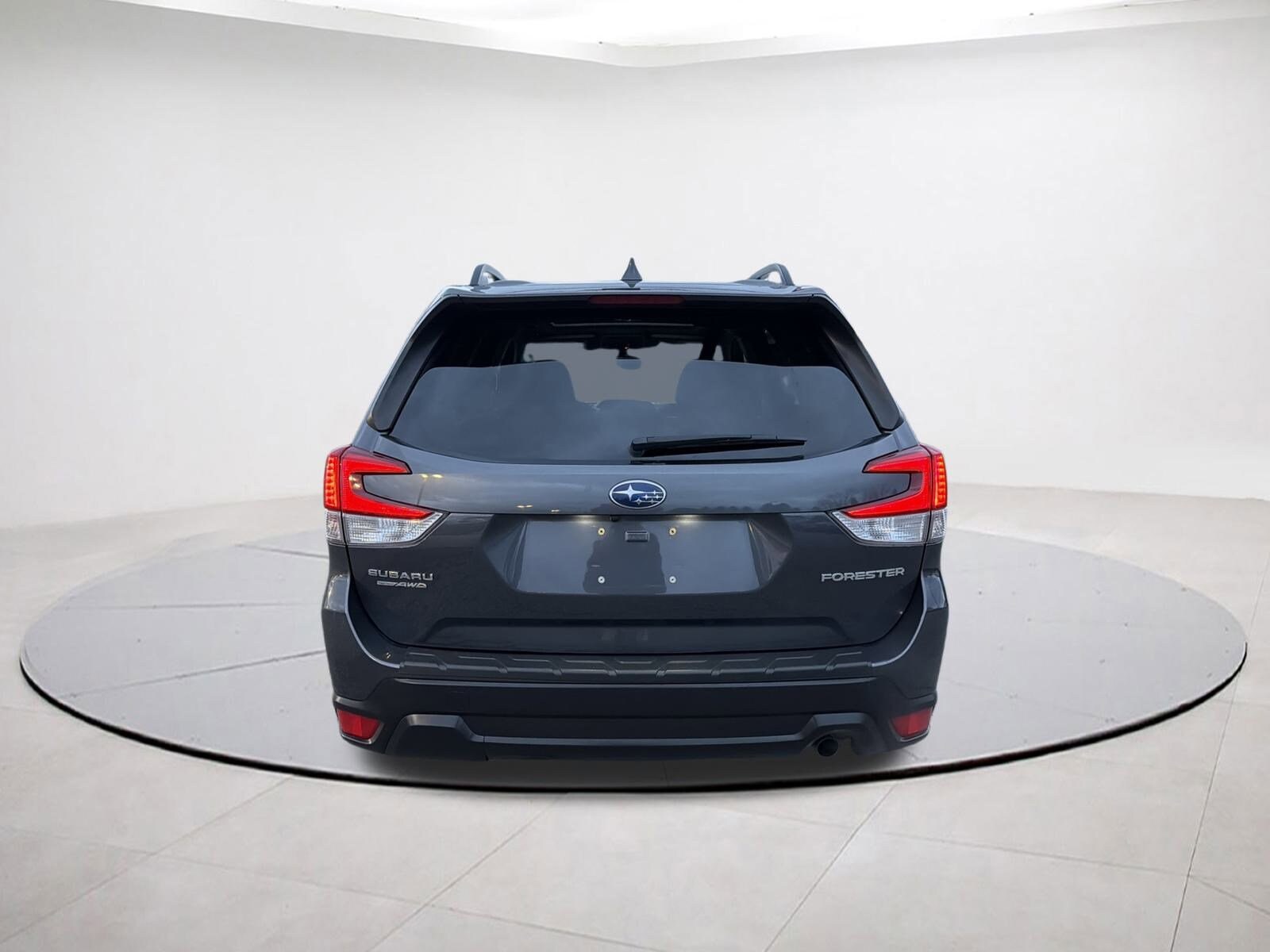 2020 Subaru Forester Premium photo 3