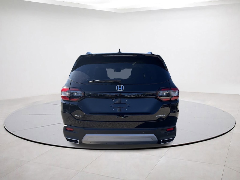 New 2025 Honda Pilot Touring SUV