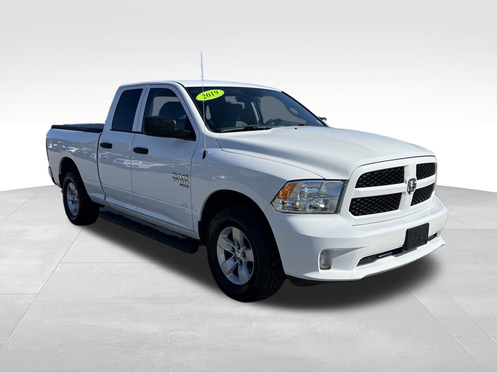 2019 Ram 1500 Classic Express photo 3