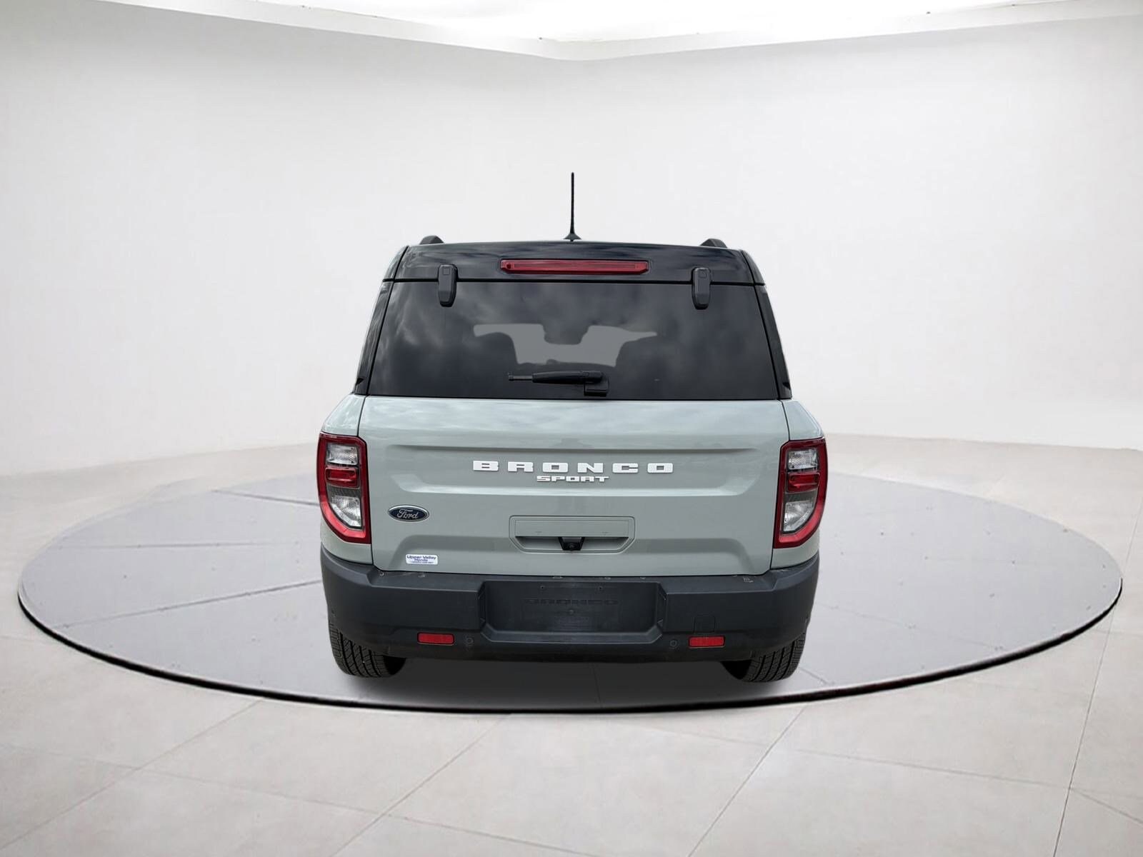 2021 Ford Bronco Sport Outer Banks photo 3