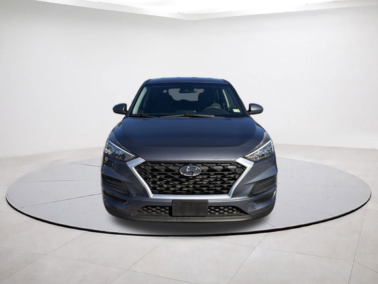 2019 Hyundai Tucson SE photo 2