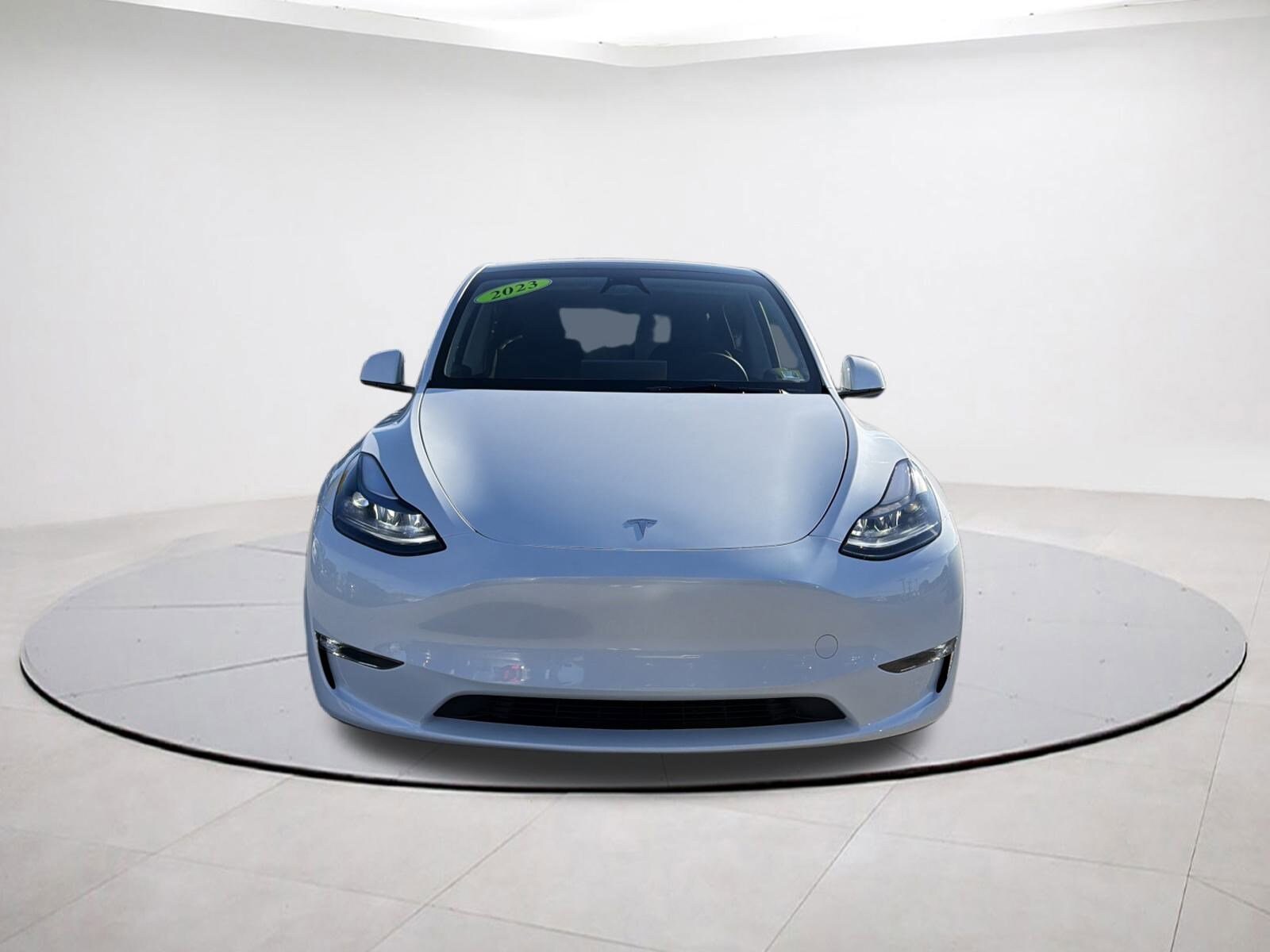 2023 Tesla Model Y Long Range photo 2