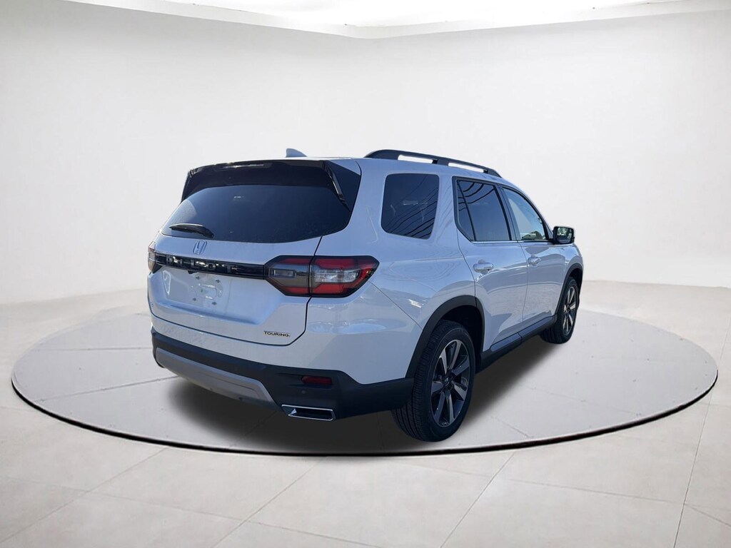 New 2025 Honda Pilot Touring SUV