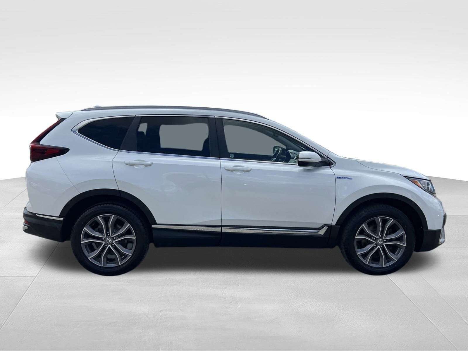 2020 Honda CR-V Hybrid Touring photo 3
