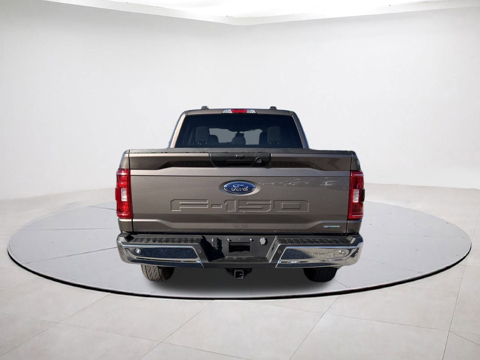 2023 Ford F-150 XLT photo 3