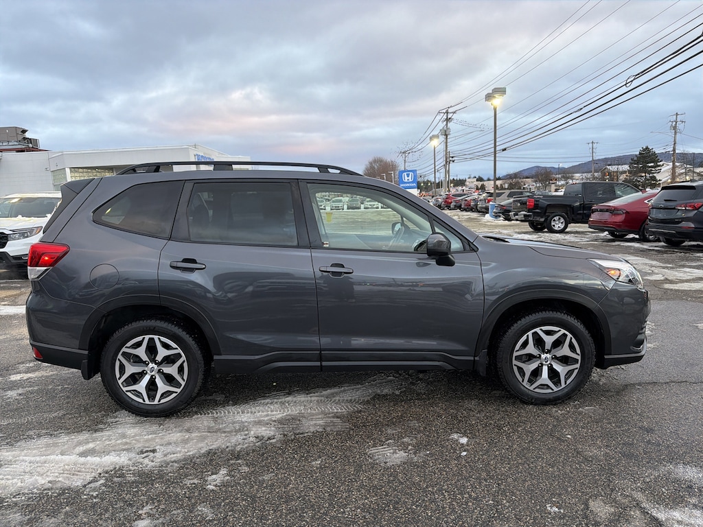 Used 2024 Subaru Forester Premium Premium AWD