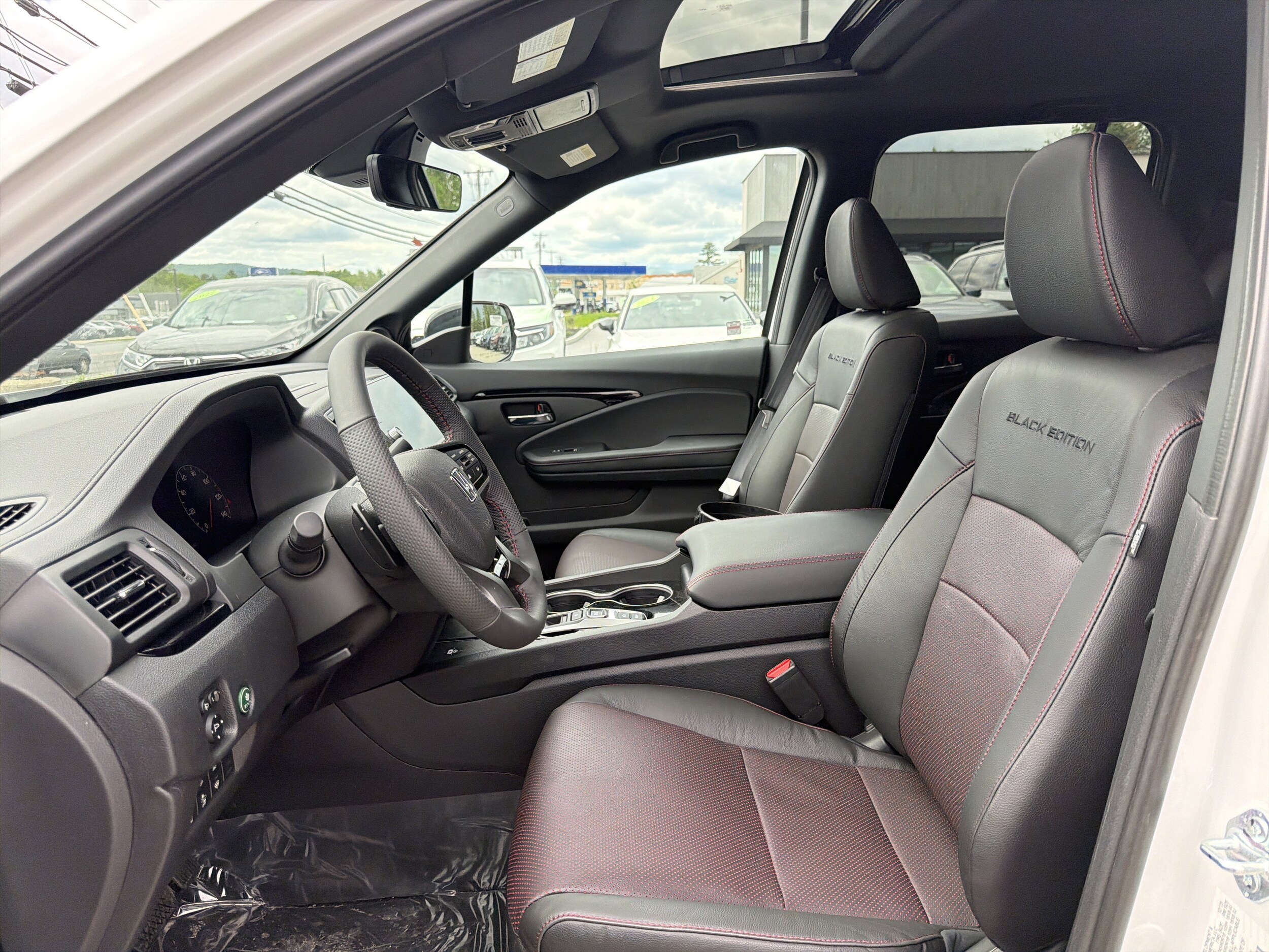 2026 Honda Ridgeline Black Edition - Photo 17