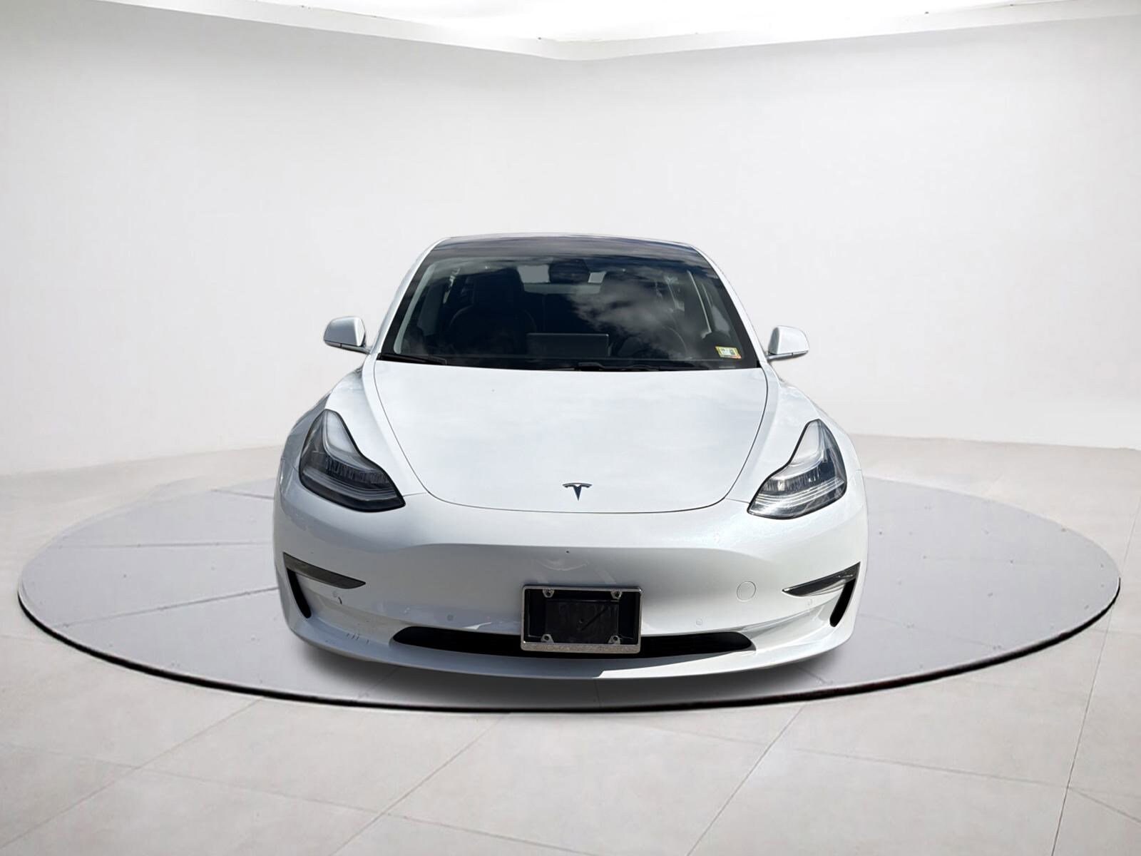 2018 Tesla Model 3 Long Range photo 2