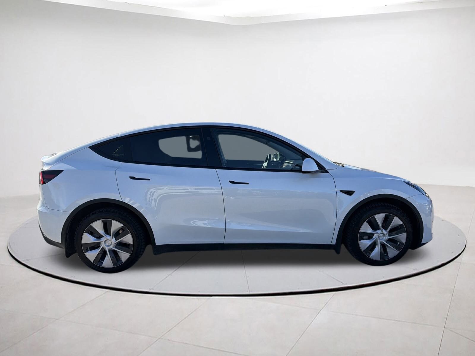 2023 Tesla Model Y Long Range photo 4