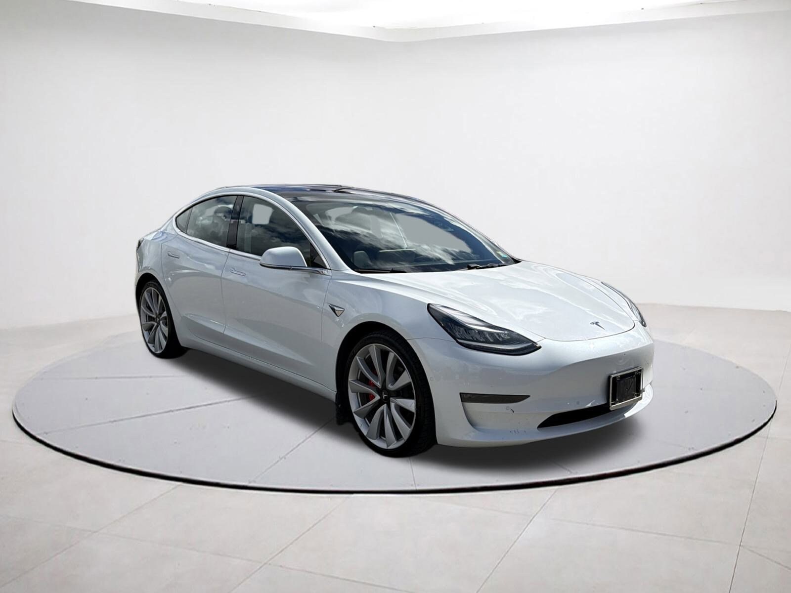 2018 Tesla Model 3 Long Range photo 3
