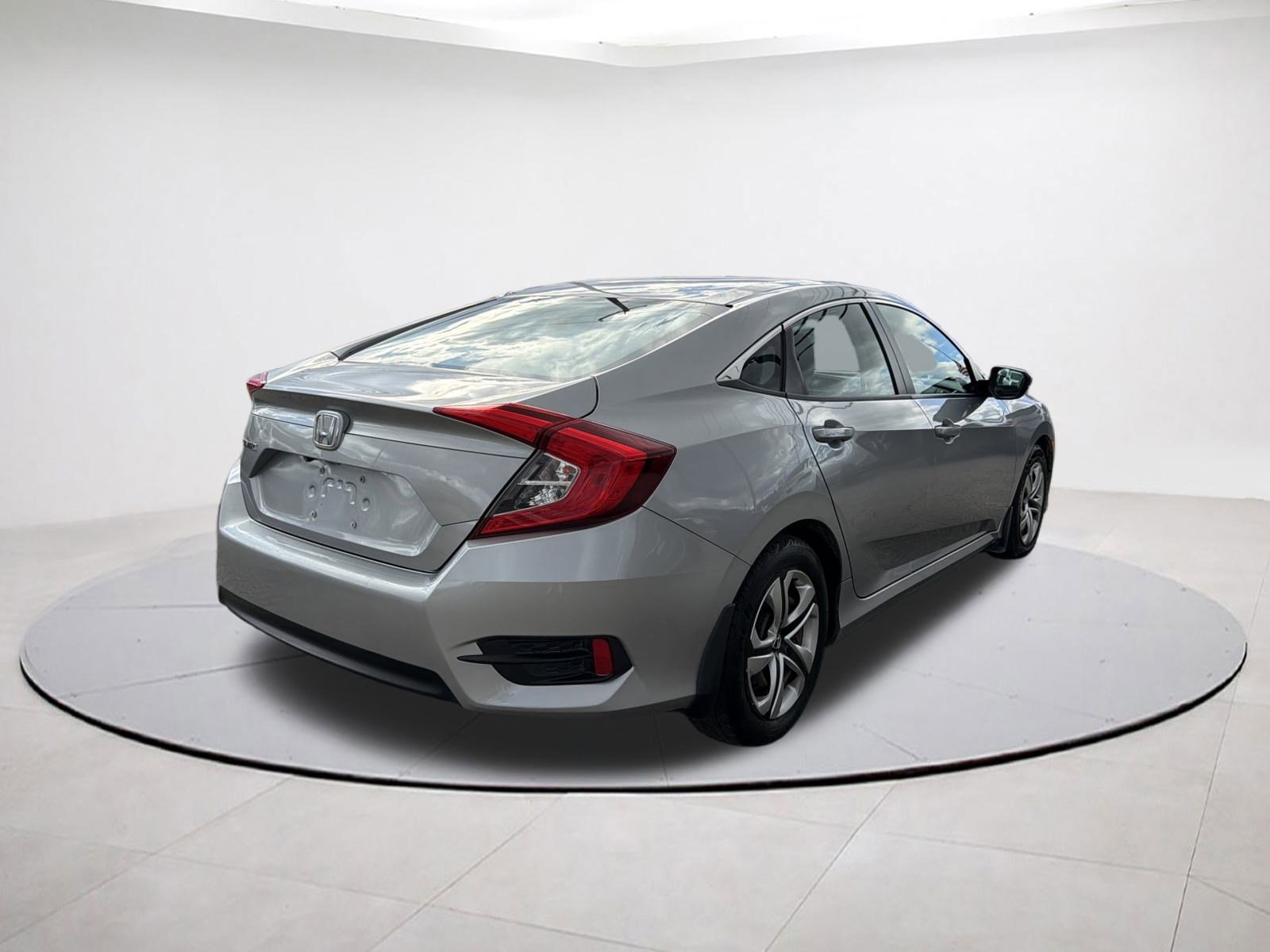 2018 Honda Civic LX photo 3