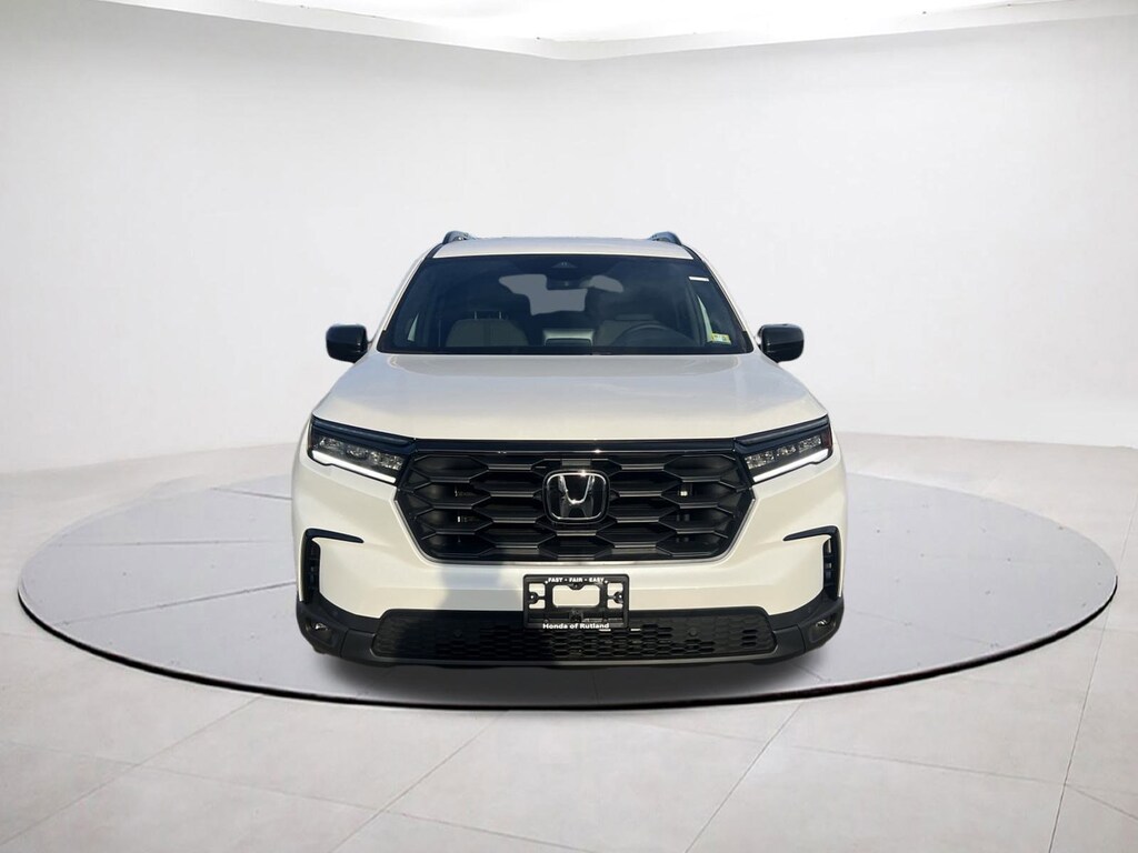 New 2025 Honda Pilot Sport SUV