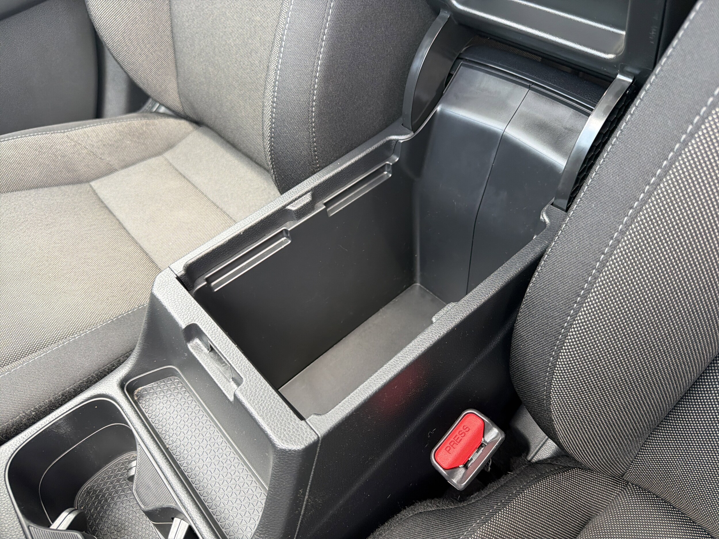 2025 Honda CR-V EX - Photo 33
