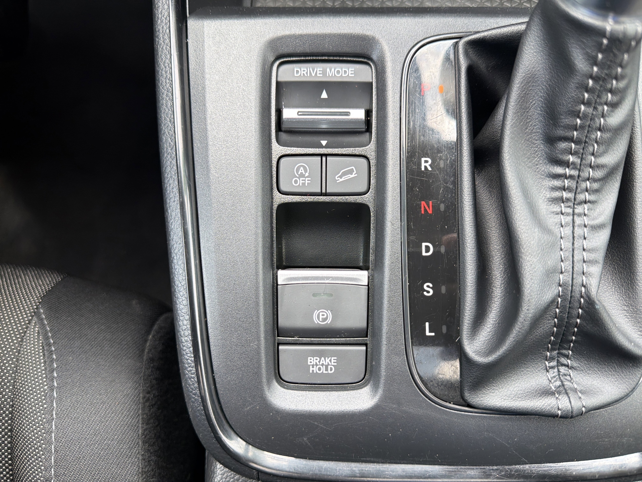 2025 Honda CR-V EX - Photo 32