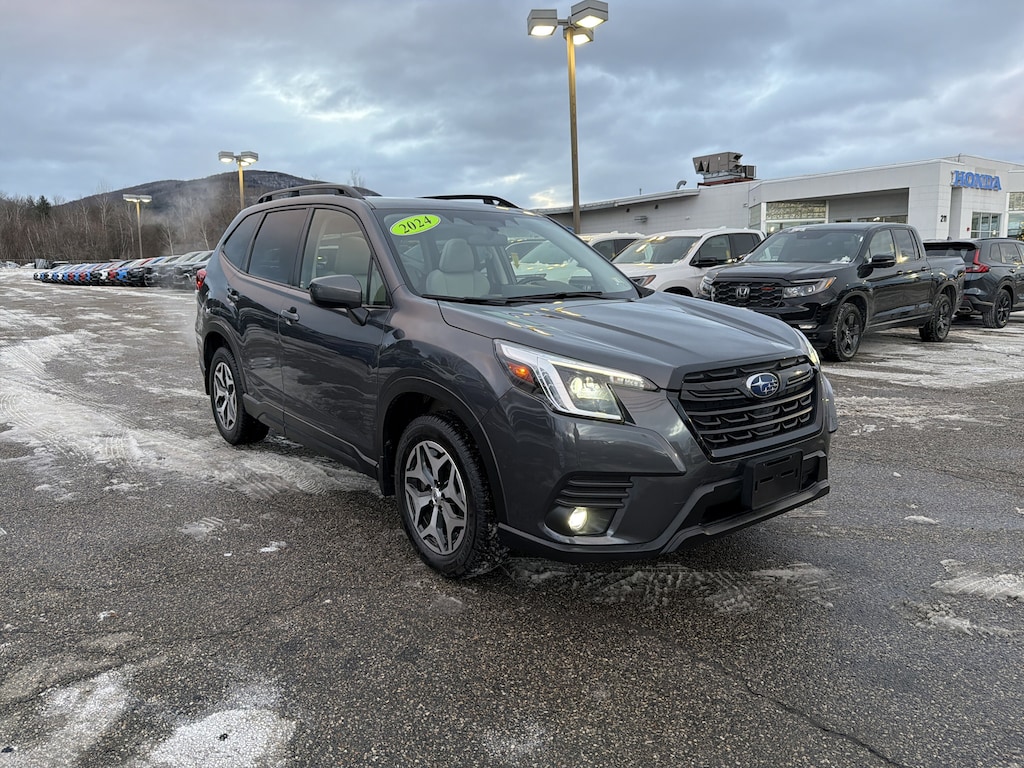 Used 2024 Subaru Forester Premium Premium AWD
