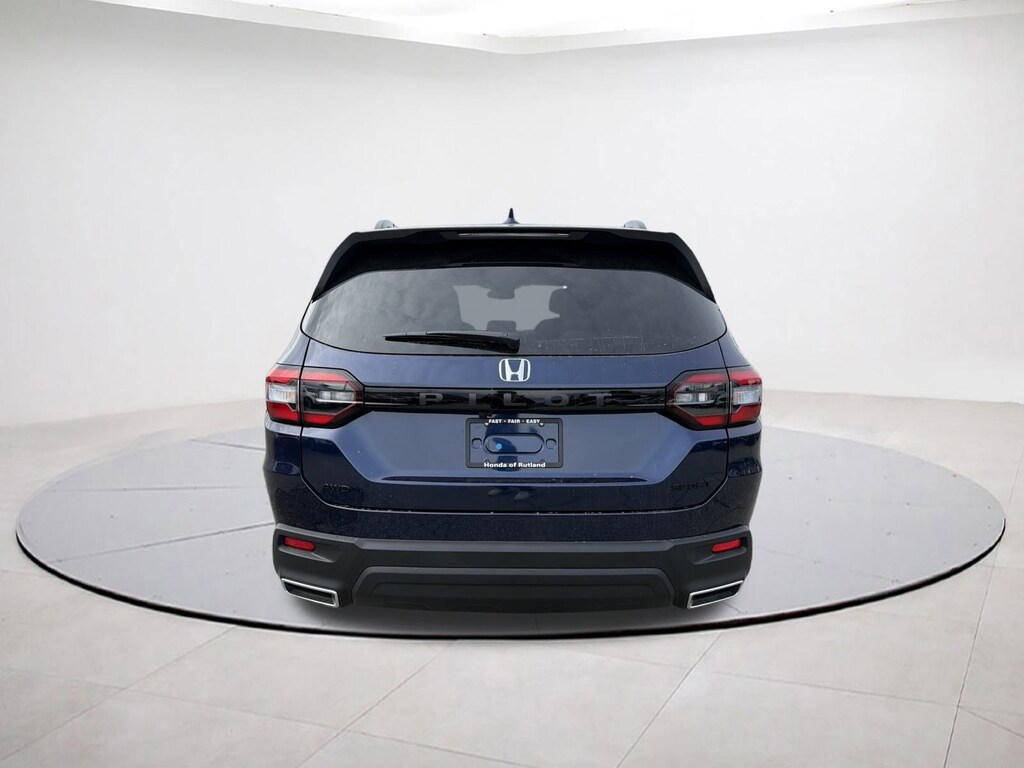 New 2025 Honda Pilot Sport SUV