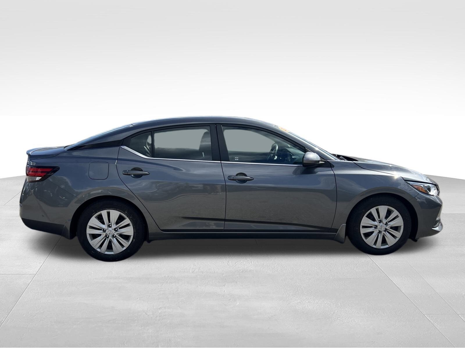 2022 Nissan Sentra S photo 4
