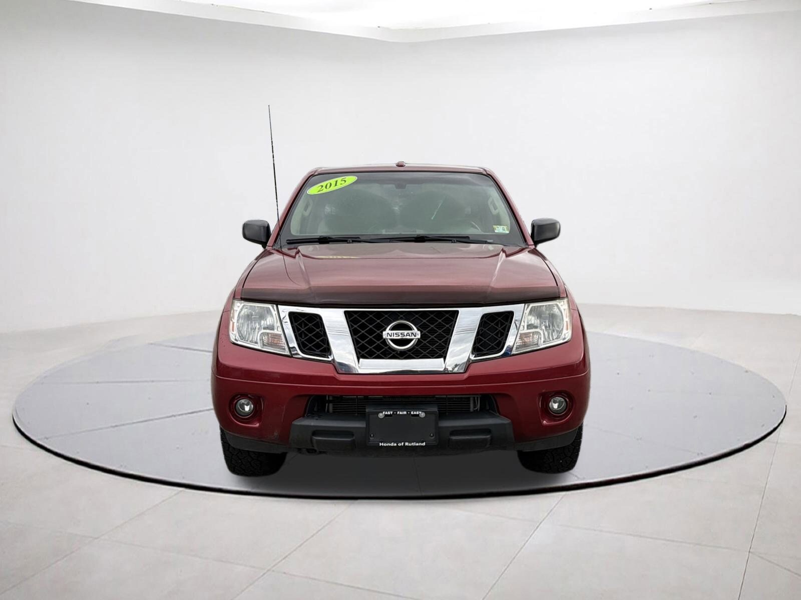 2015 Nissan Frontier King Cab SV photo 2