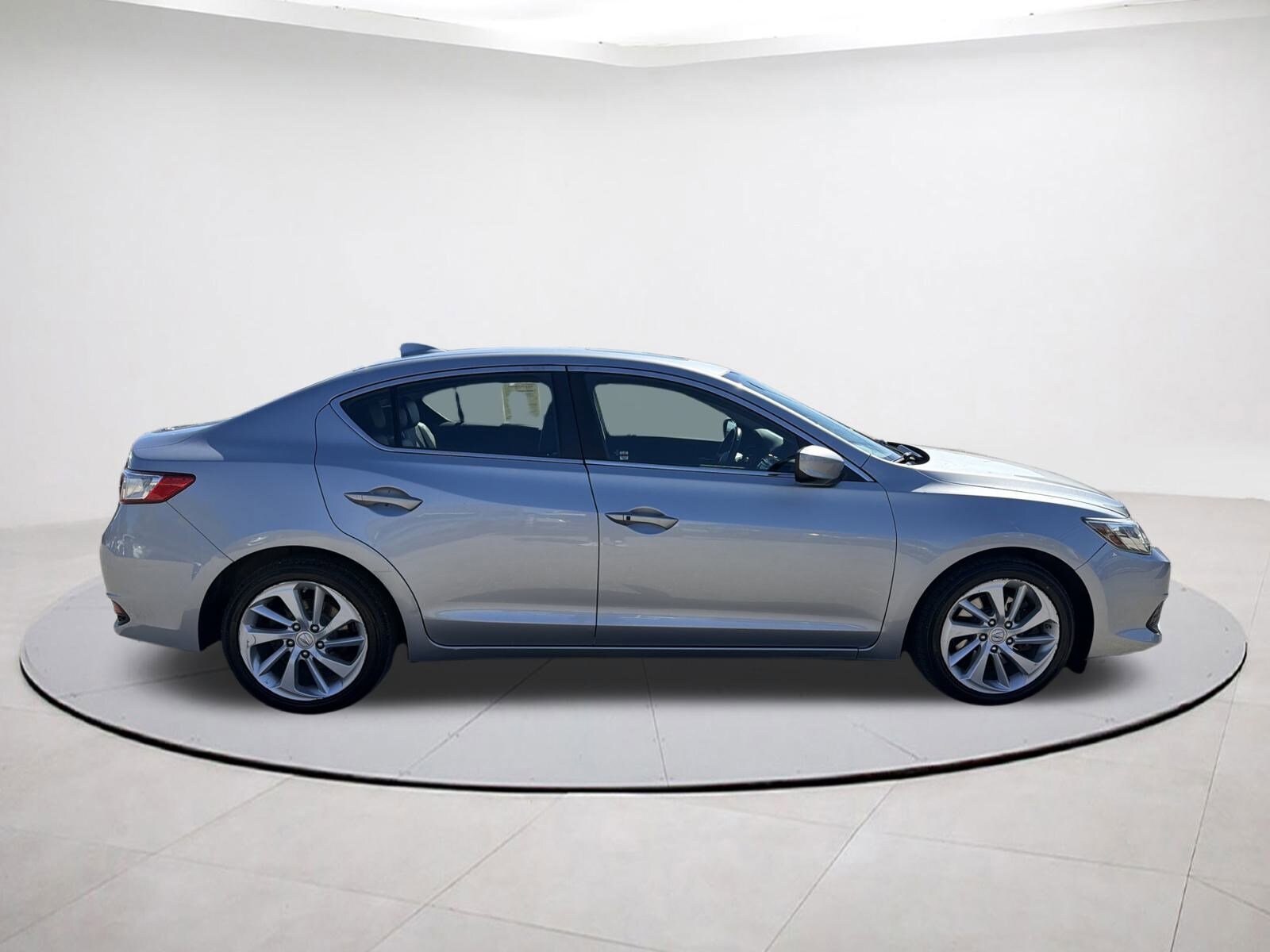 2017 Acura ILX Premium photo 4