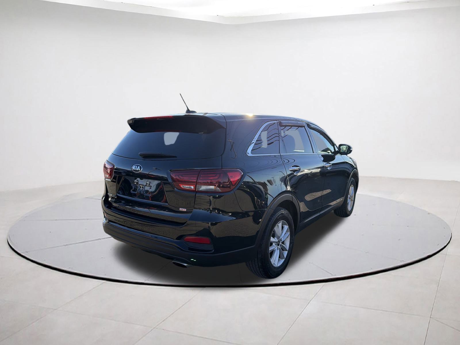 2019 Kia Sorento LX photo 3