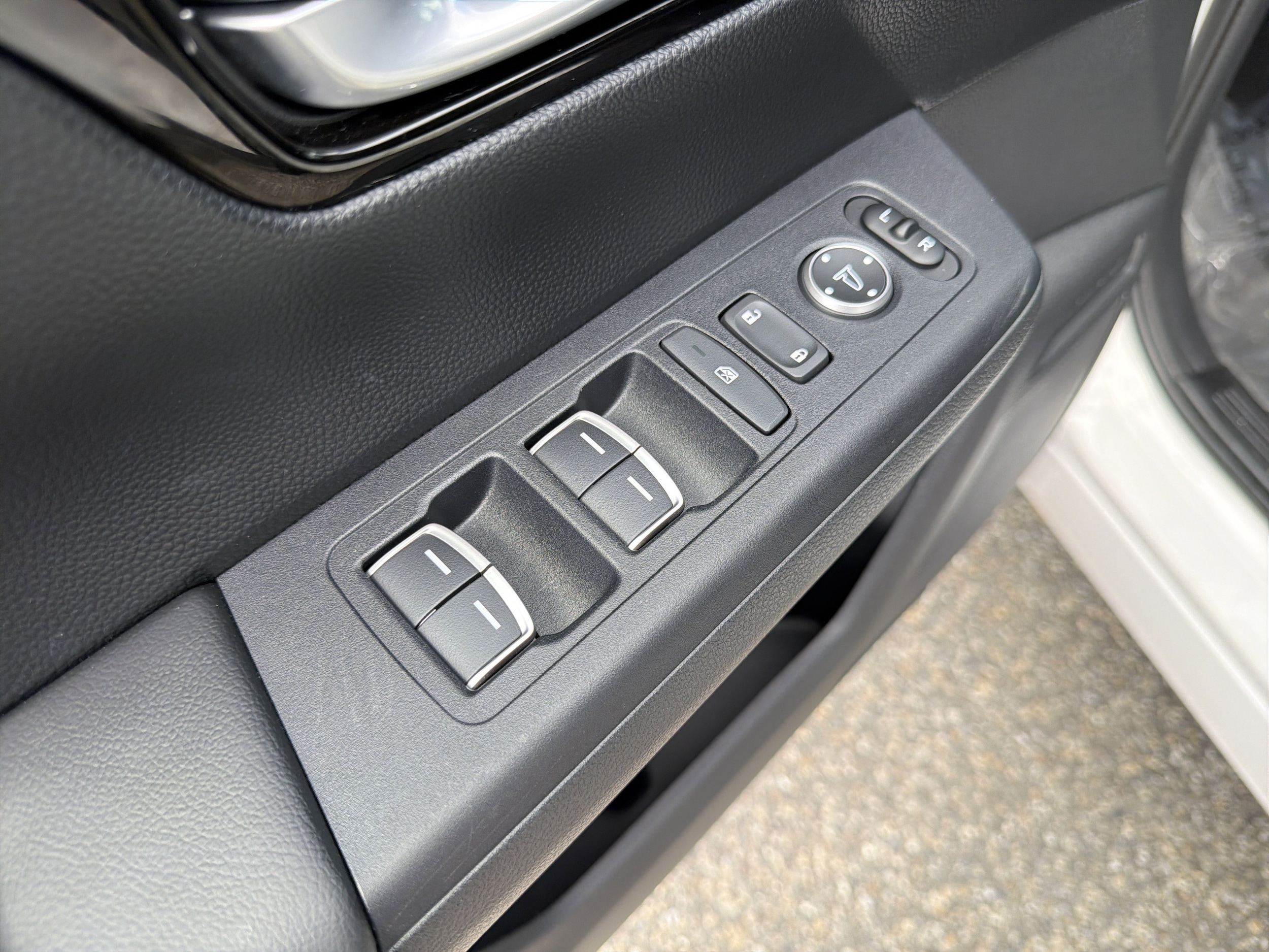 2024 Honda CR-V EX-L - Photo 16